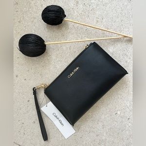 50% OFF Calvin klein Wristlet Clutch